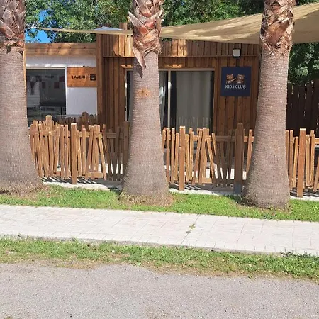 Sept Font אתר קמפינג